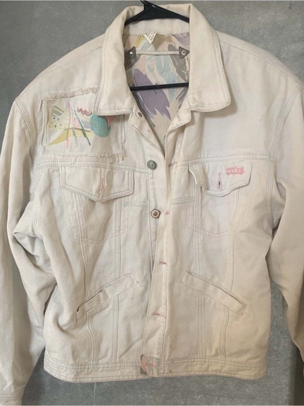 Vintage 80’s Men’s large  Embroidered Denim Jacket Lined with Abstract Art Panel